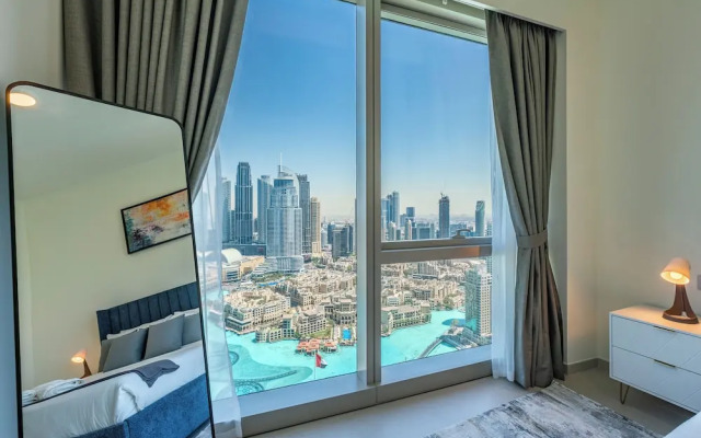 Skyline Serenity -Burj Khalifa View 3905