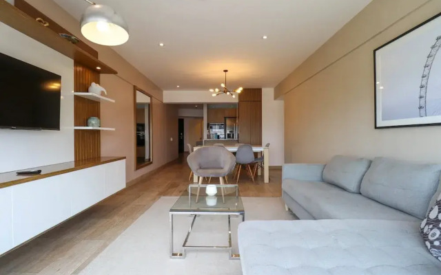 Astonishing 3BR with Balcony in Miraflores