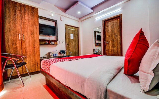 OYO 18710 Thikana Palace