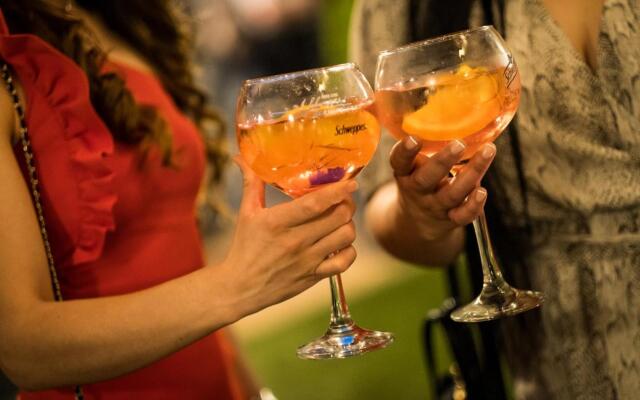 Hotel Tach Madrid Airport