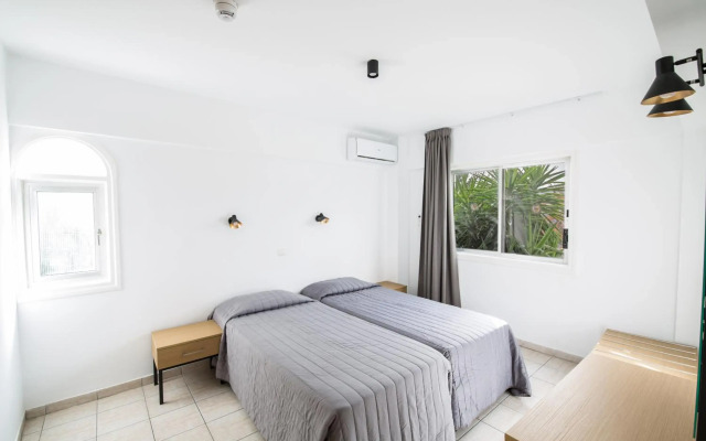 Anthea Hotel Apartments