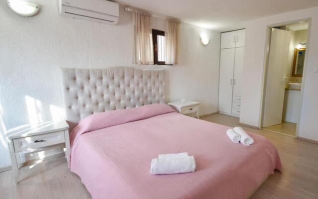 Studios Barre with Jacuzzi