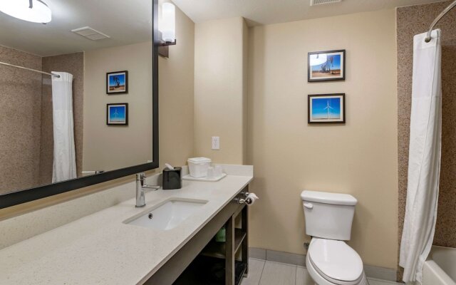 Comfort Inn & Suites Lubbock (Ex Quality Inn And Suites Lubbock)