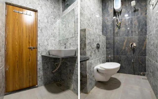 Hotel Bhavya by OYO Rooms