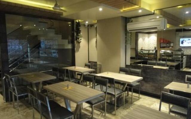 Hotel Shri Nivas