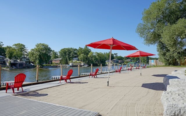 Wasaga Riverdocks Hotel Suites