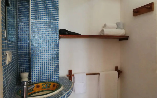 Yellow Submarine Sea View