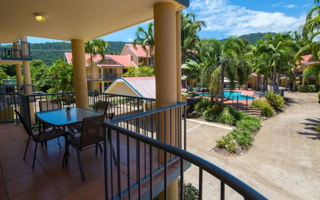 Palm Penthouse Beach Court Holiday Villas