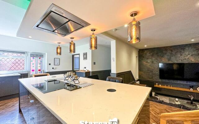 Beautiful Detached Villa - Jacuzzi Bath - Parking