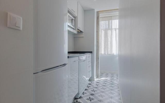 Graceful 2BDR Duplex Apartment by LovelyStay