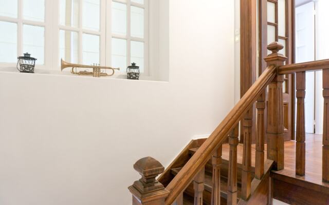 Acropolis Heights at the foot of the Parthenon