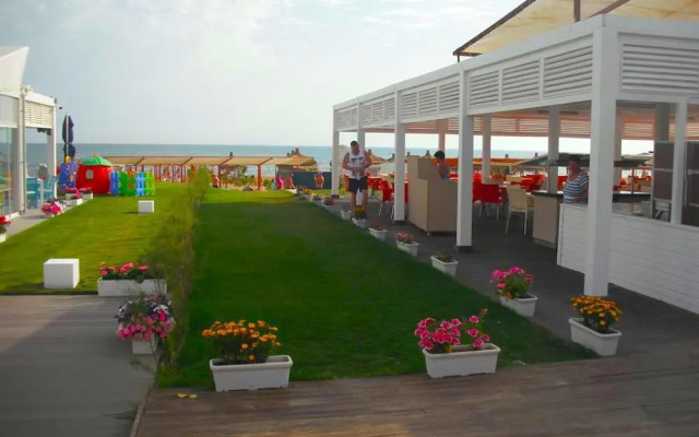 Side Win Hotel & Spa
