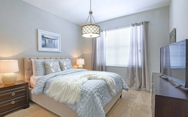 Storey Lake-5 Bedrooms Home W/pool-1650st Home by Redawning