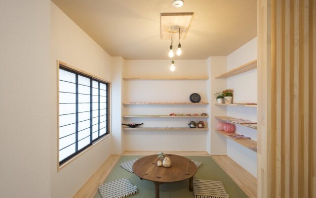 Kanazawahigashiyama CABIN HAKOBUNE