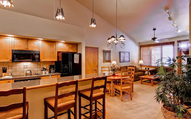 Trappeurs Crossing Resort by Steamboat Resorts