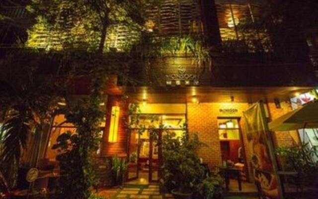 Monsoon Boutique Hotel