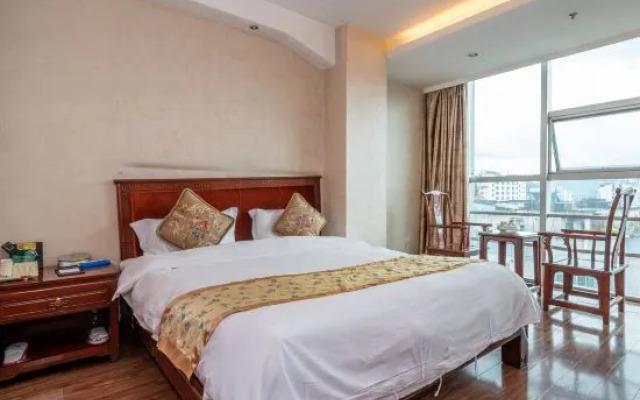 Y. H. Continental Grand Hotel