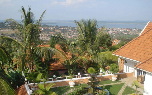 Buziga Shelter Lodge