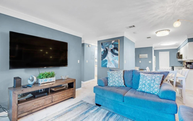 Poolside Villas #104