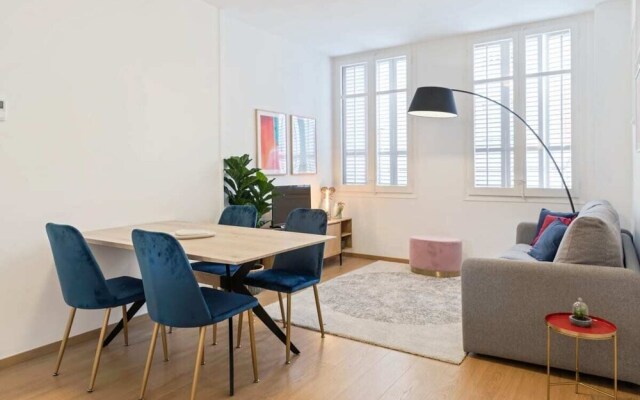 Charming 2bed apt Close to Gracia, 5mins to Metro