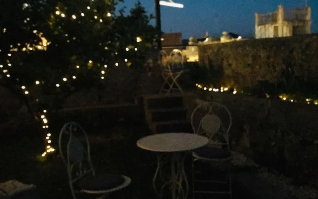 Castello D'Alcontres B&B