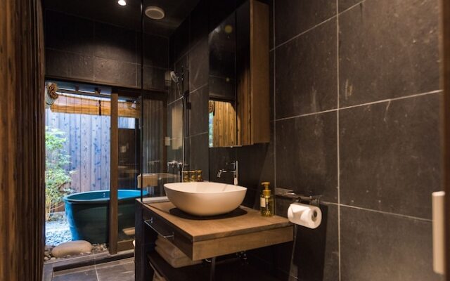 Guesthouse-Hana・ Bamboo House