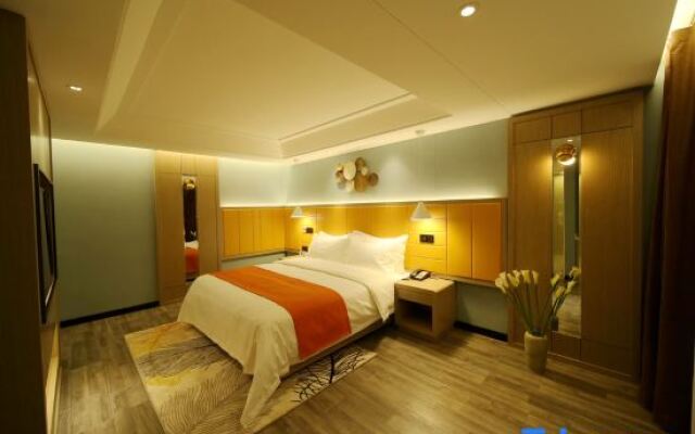 Huaxi Hongta Avenue High-speed Railway Station