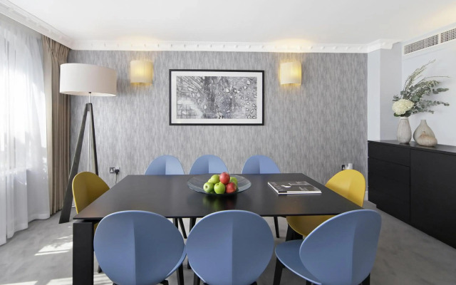 Mayfair House