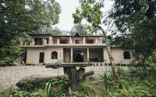 The Camphor Tree - Pura Stays