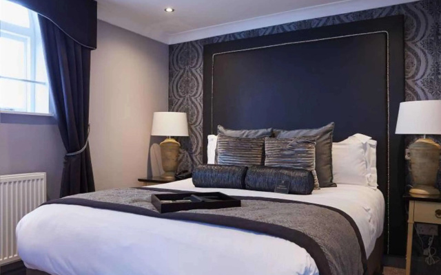 WorldHotels Distinctive Woughton House Hotel