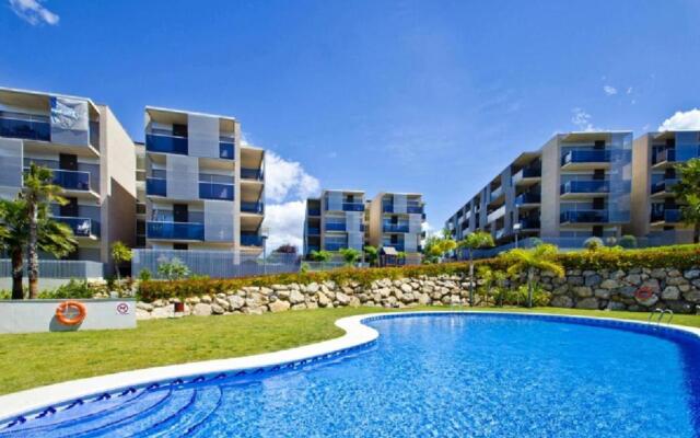 Paradise Village Hogaristic