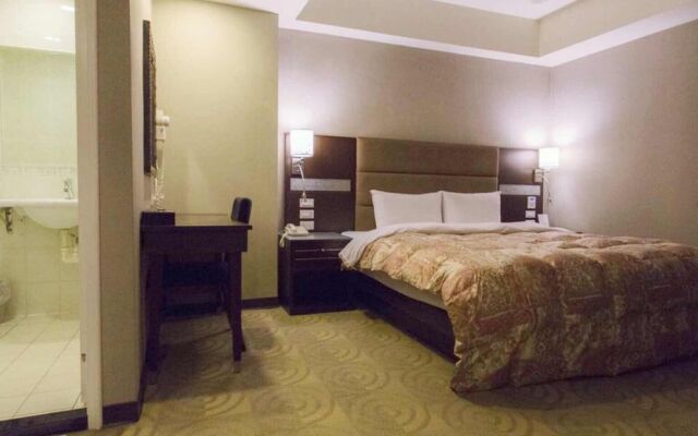 Junli Hotel
