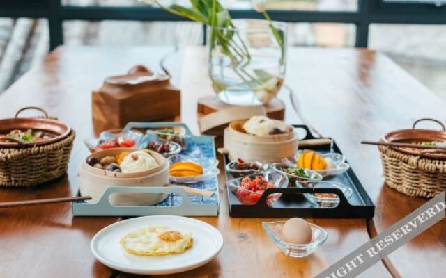 Tengchong Xitang Rehai Sulfur Hot Spring Boutique Lodge