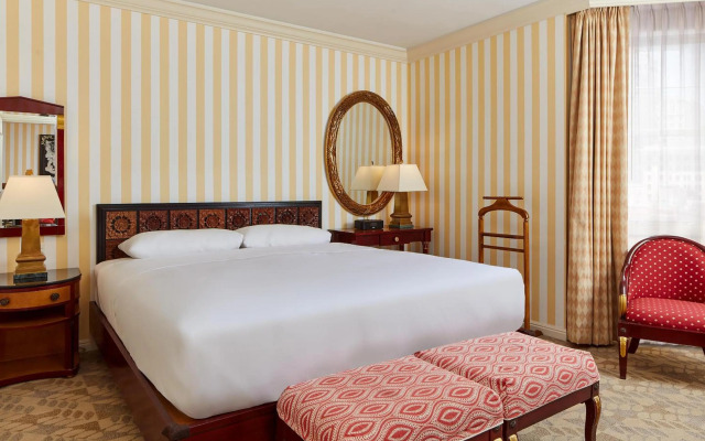 Orchard Hotel