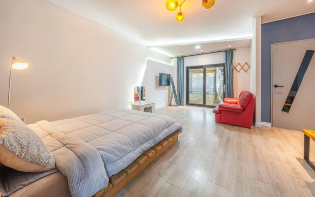 Gangneung Nineone Pet Pension