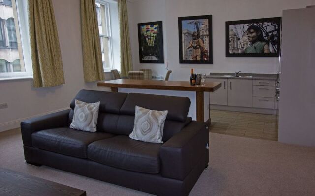 The Castle Collection - 14 Cook Street