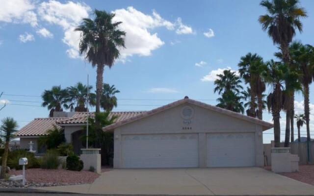 Jamaican Palms by Destination Havasu