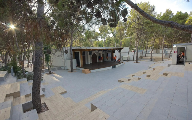 Sira Resort