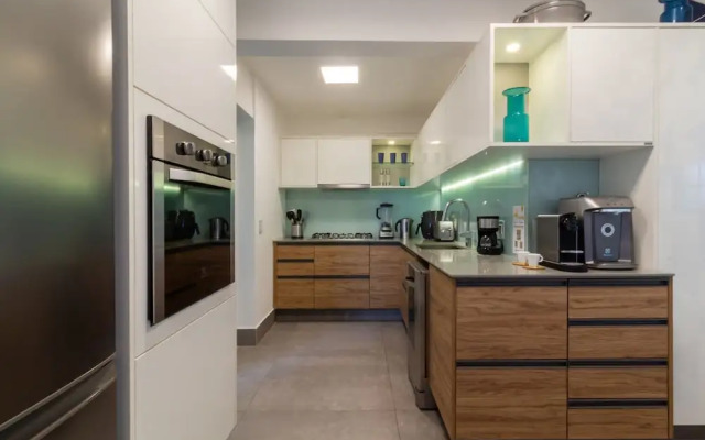 10 Minutes From Ipanema Beach Ac1007