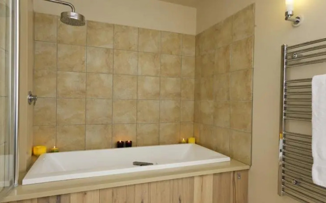 Yellowstone Ski Lodge