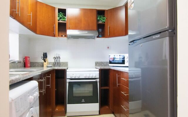Lux BNB Jumeirah Lake Towers