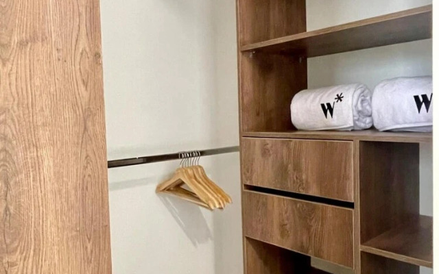 w Impressive 3BR With Balcony in Laureles