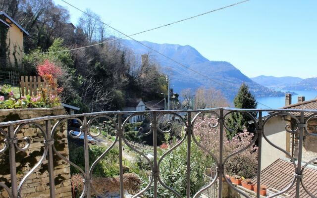 Comoholidays - Ul Palazz 18th Century Apartment