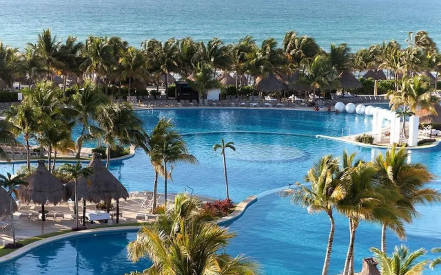 Vida Maya by Dicasi Acapulco