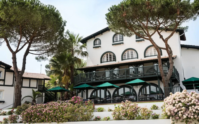 Les Hortensias Du Lac - Fontenille Collection