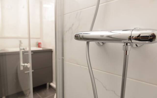 Hotel Les Portes De Paris