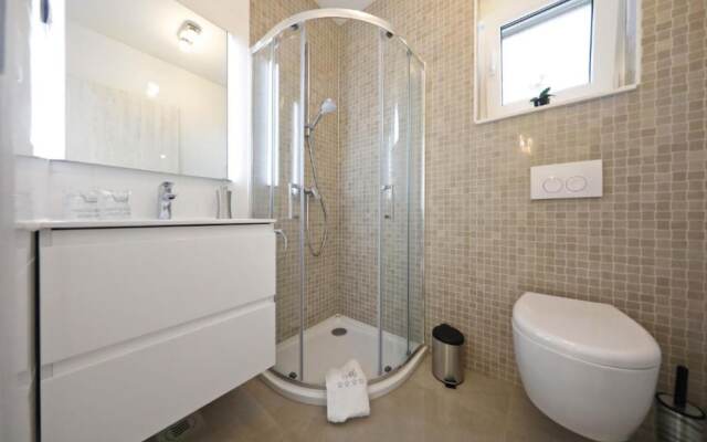 Luxury Majpruz Suites I