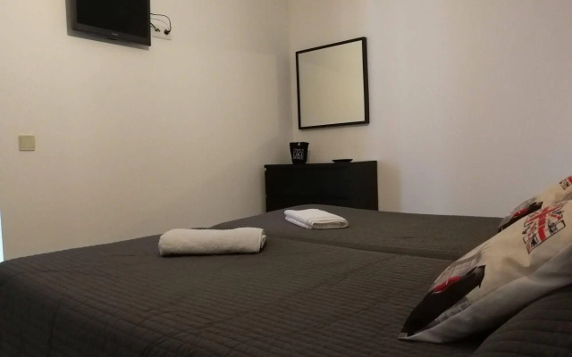 Lagos City Center Guest House & Hostel