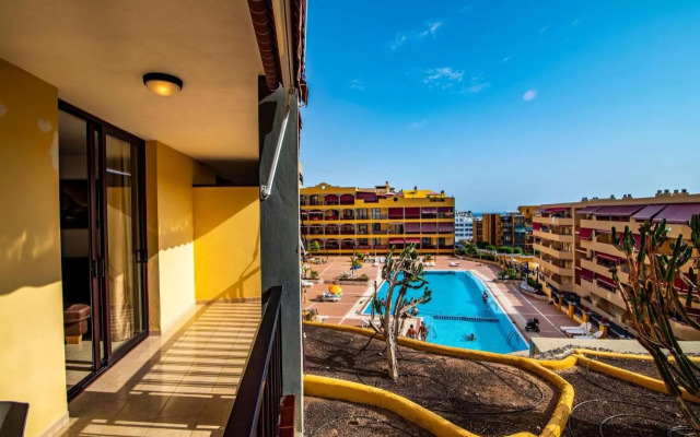 Lovely 1-bedroom apartment whit pool
