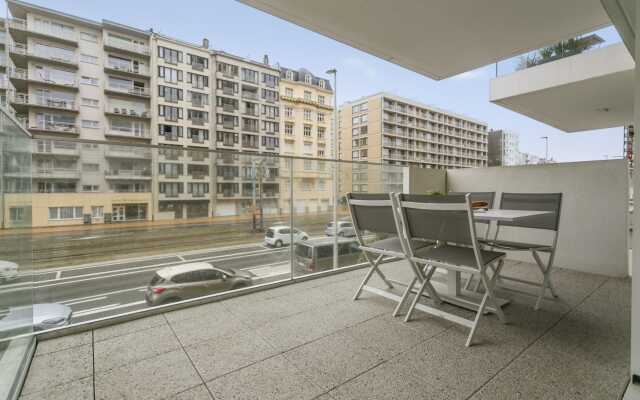 Cosy Family Apartment With Parking Near the Beach